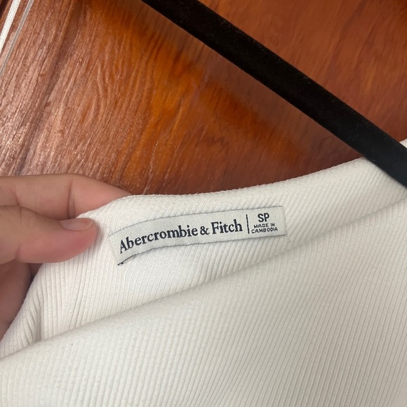 Abercrombie & Fitch One-Shoulder White Dress - Picture 2 of 4